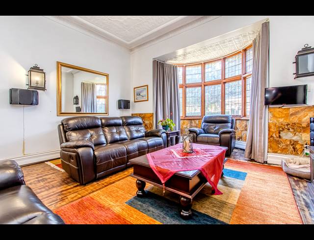 3 BEDROOM FREEHOLD FOR SALE IN PARKTOWN